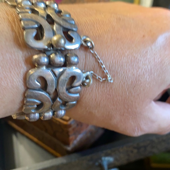 Vintage MWS Mexico .925 Sterling Silver Heavy Link Cutout Scroll Style Bracelet. - Picture 3 of 11